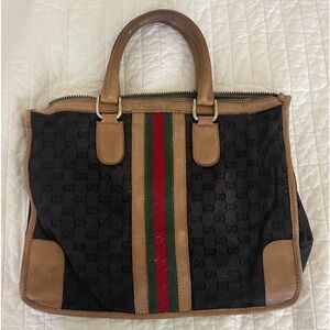 Authentic Vintage Gucci handbag.